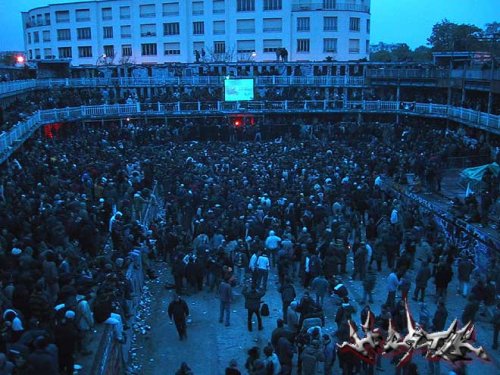 Image de free party des Heretiks dans la piscine Molitor à Paris