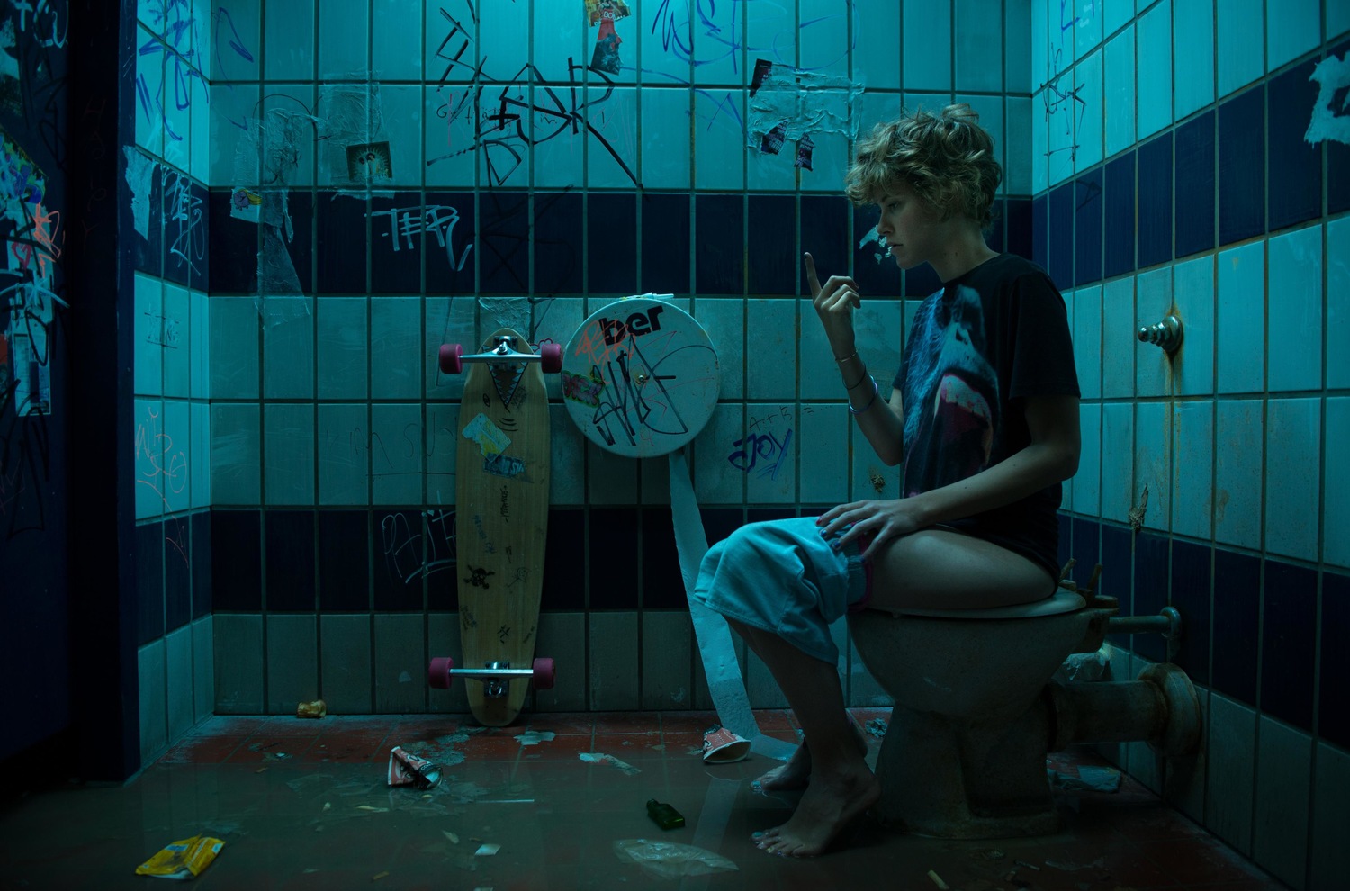 Carla Juri incarne Helen dans le film Zones Humides de David Wndent adapté du roman de Charlotte Roche